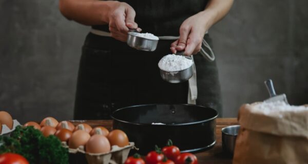 Savourez l’écriture : techniques de rédaction pour votre mémoire sur la cuisine française